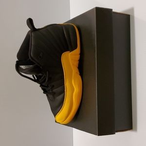 Jordan 12 Retro University Gold